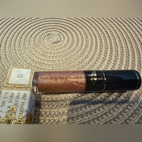 Luna Rose Pat McGrath Labs Fetisheyes long wear liquid eyeshadow 6.1ml NWT - Picture 3 of 3
